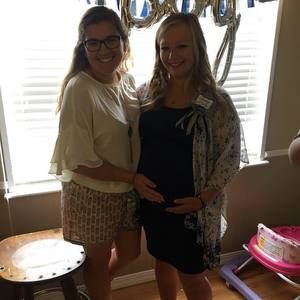 Meet your Posher, Elizabeth biz